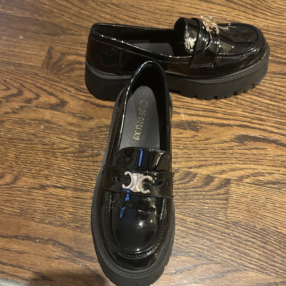 Black Patent Leather Loafers- Read Description*** - Picture 2 of 4